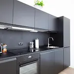 - 8 Posti Con Sauna Palestra E Garage Lägenhet *