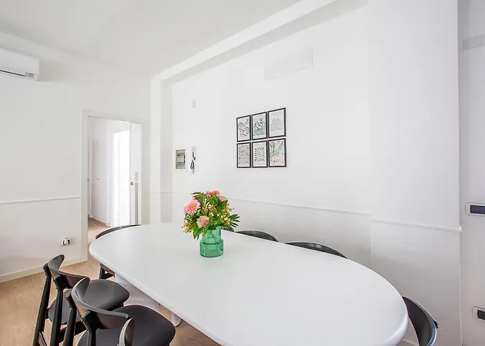 - 8 Posti Con Sauna Palestra E Garage Apartamento