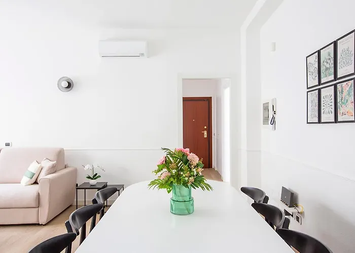 - 8 Posti Con Sauna Palestra E Garage