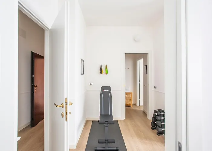 - 8 Posti Con Sauna Palestra E Garage * Lecco