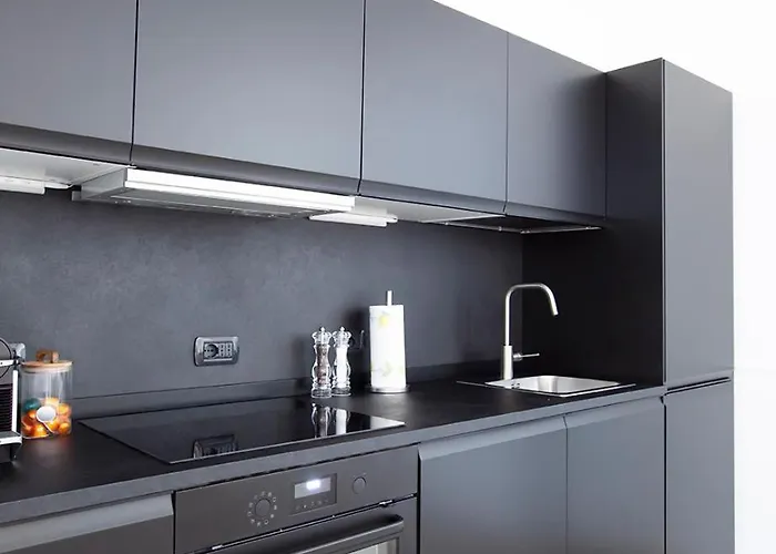 - 8 Posti Con Sauna Palestra E Garage Lägenhet *